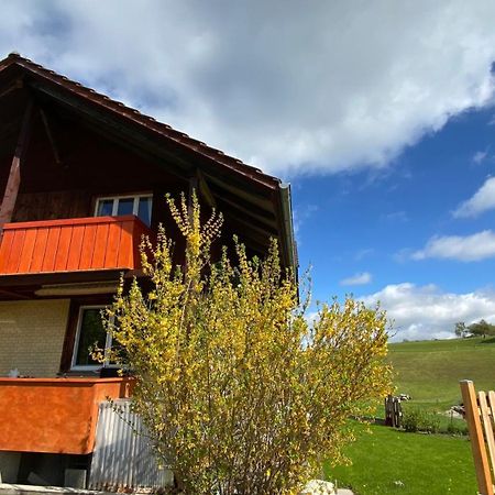 Naturnahe Familienwohnung Ruschegg Екстериор снимка
