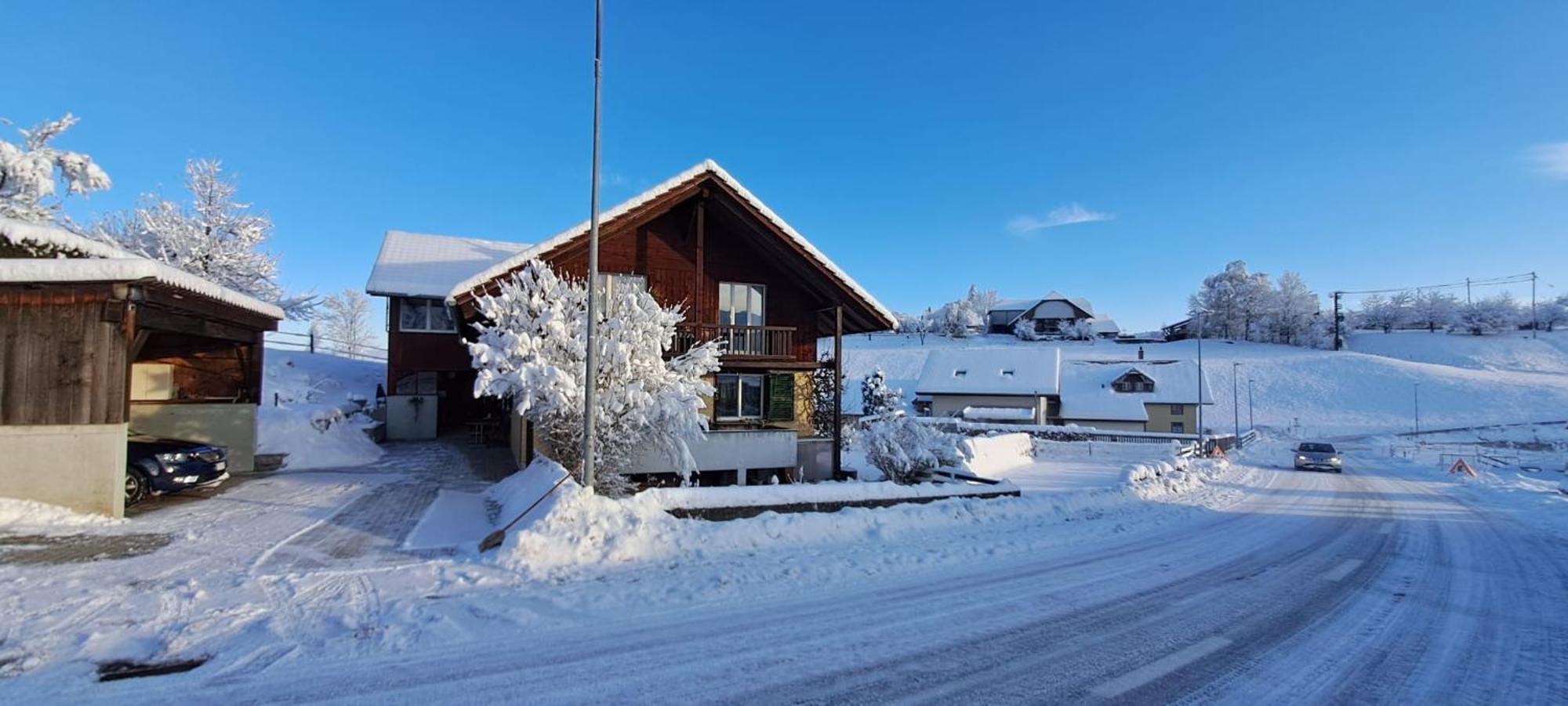 Naturnahe Familienwohnung Ruschegg Екстериор снимка