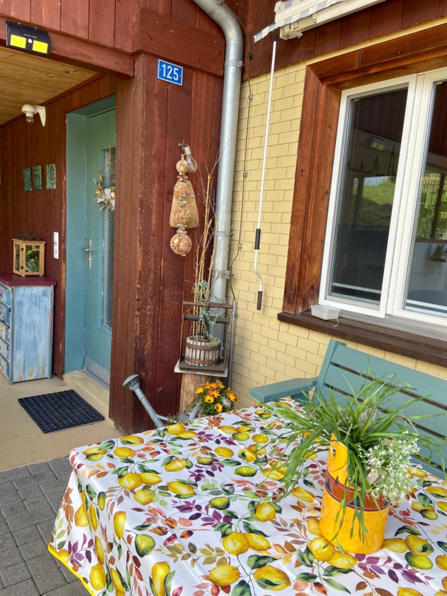 Naturnahe Familienwohnung Ruschegg Екстериор снимка
